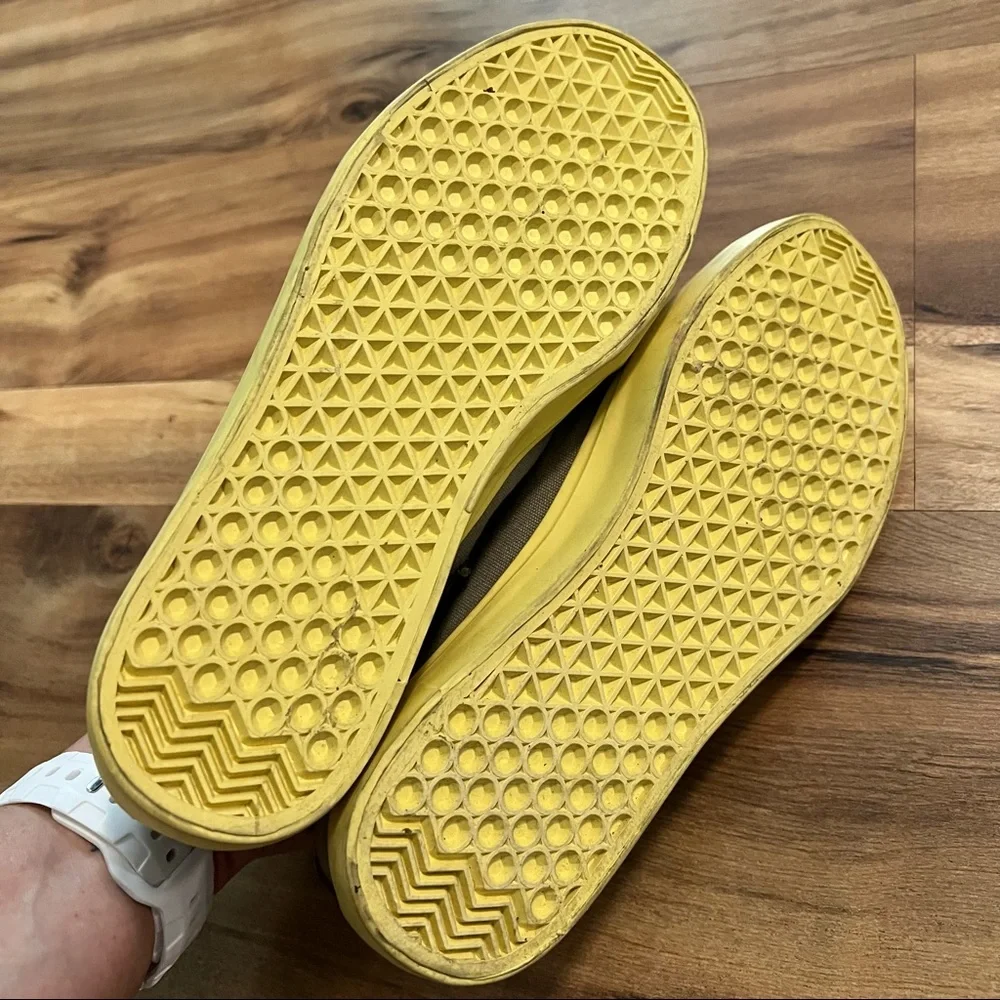 VAMVAS Space Grey/Yellow Eco Friendly Women’s Sneakers‎ Size 7.5